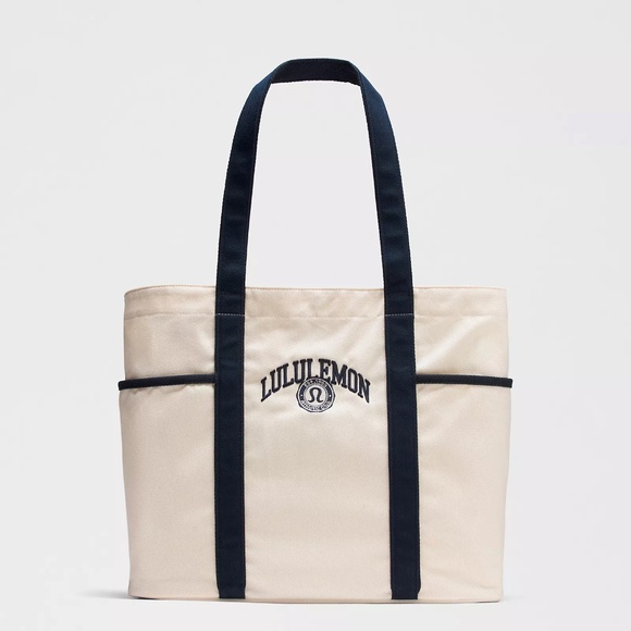 lululemon athletica Handbags - NWT Lululemon Daily Multi-Pocket Canvas Tote Bag 20L Collegiate